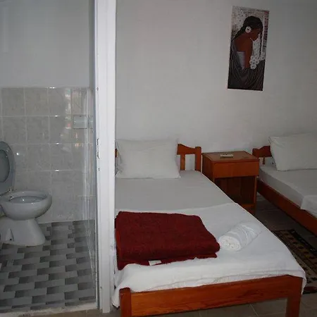 بيت شباب Ferah Monica's Place *