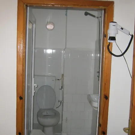 بيت شباب Ferah Monica's Place *