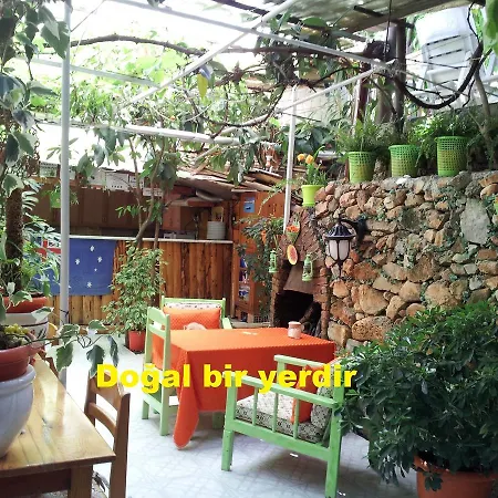 Hostal Ferah Monica's Place *