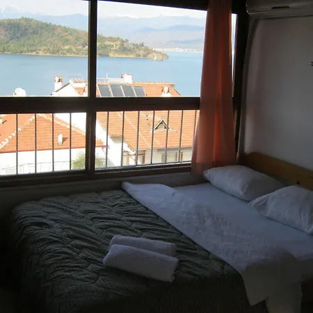 Ferah Monica's Place بيت شباب