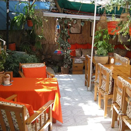 Ferah Monica's Place Hostel Fethiye