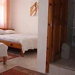 Ferah Monica's Place Хостел Фетхие