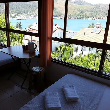 Ferah Monica's Place Hostel