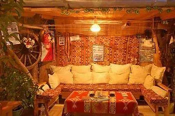 Ferah Monica's Place Hostel