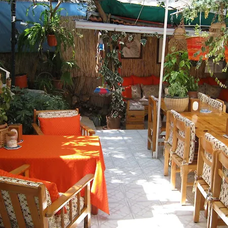 Ferah Monica's Place Vandrerhjem Fethiye