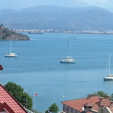 Ferah Monica's Place Hostel *