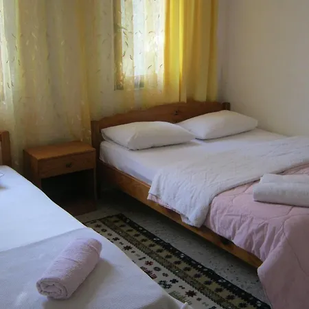 Ferah Monica's Place * フェティエ