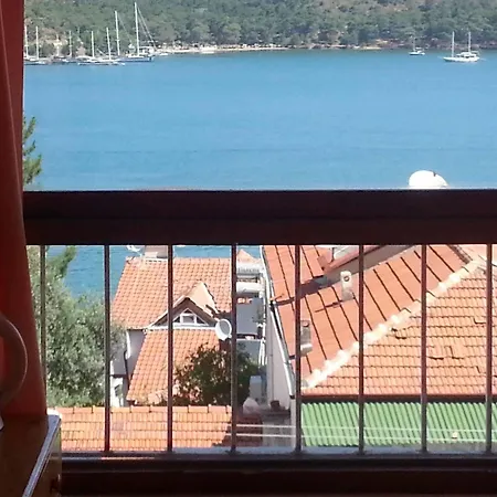 بيت شباب Ferah Monica's Place *